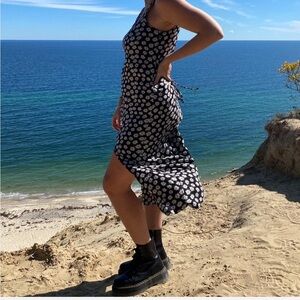 Black and white sunflower slit dress